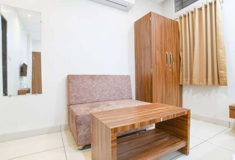 Hotel Fabexpress Blue Sky