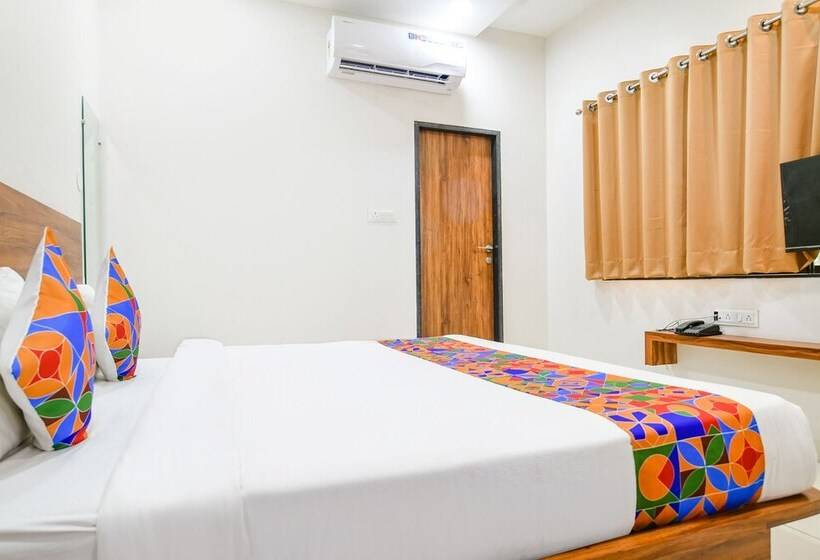 Hotel Fabexpress Blue Sky