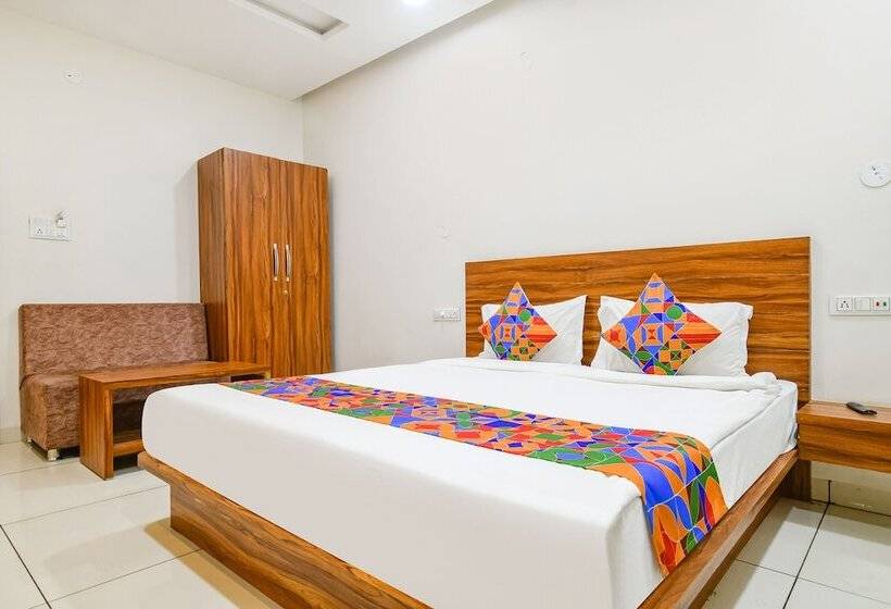 Hotel Fabexpress Blue Sky