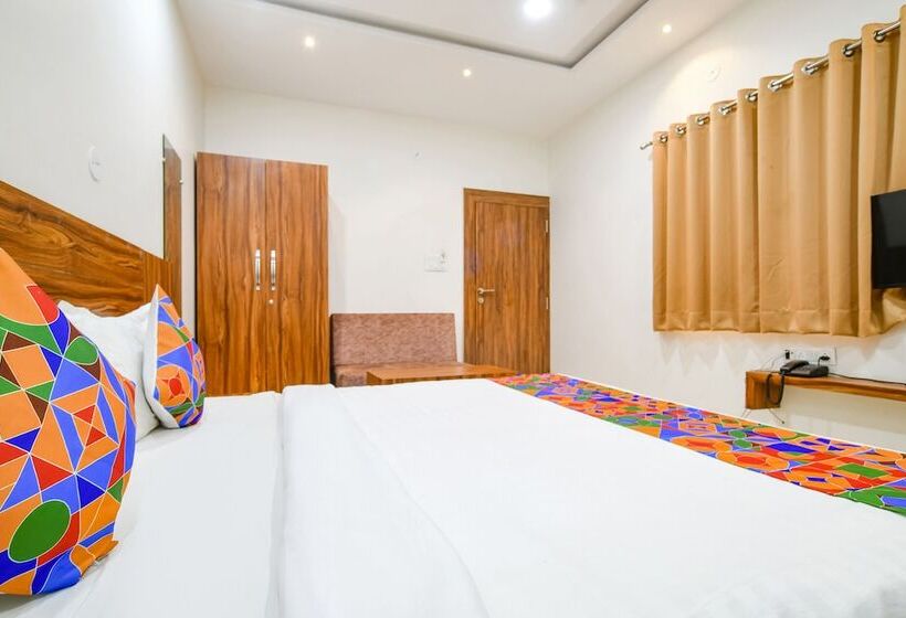 Hotel Fabexpress Blue Sky