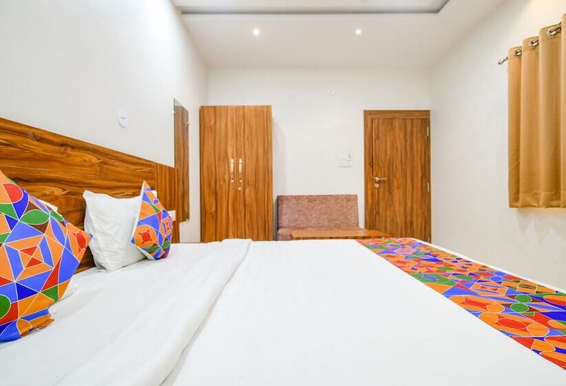 Hotel Fabexpress Blue Sky