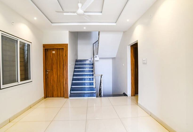 Hotel Fabexpress Blue Sky