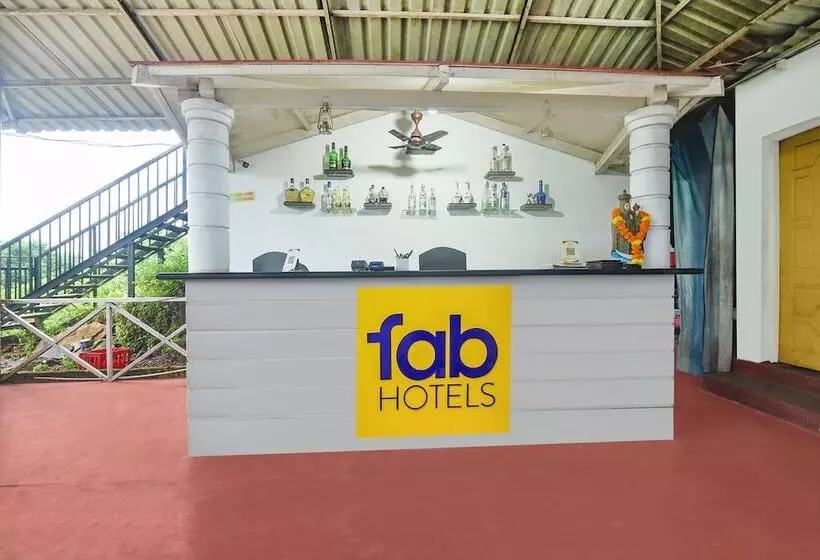 ホテル Fabexpress Vincy Place, Mandrem Beach