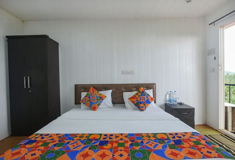 Hotel Fabexpress Vincy Place, Mandrem Beach