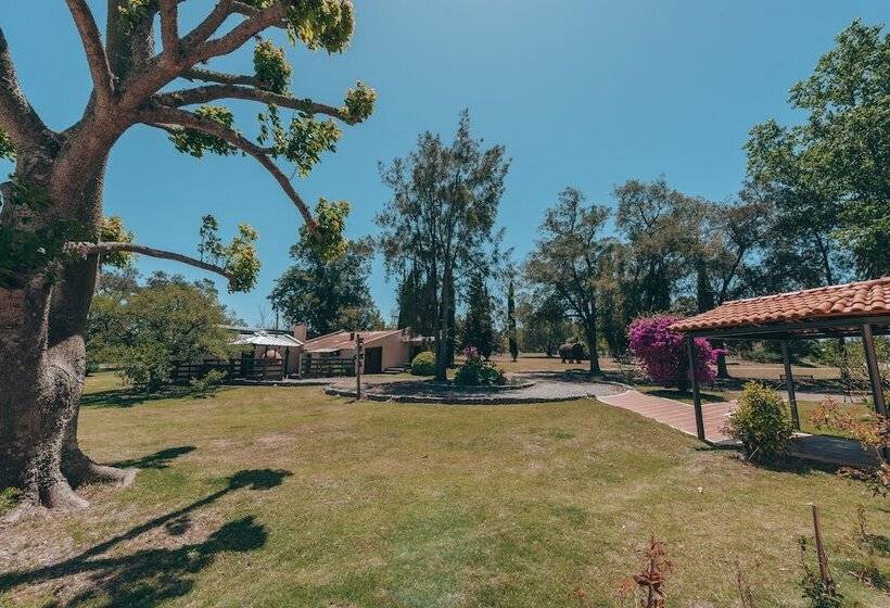 هتل Finca Del Sacramento