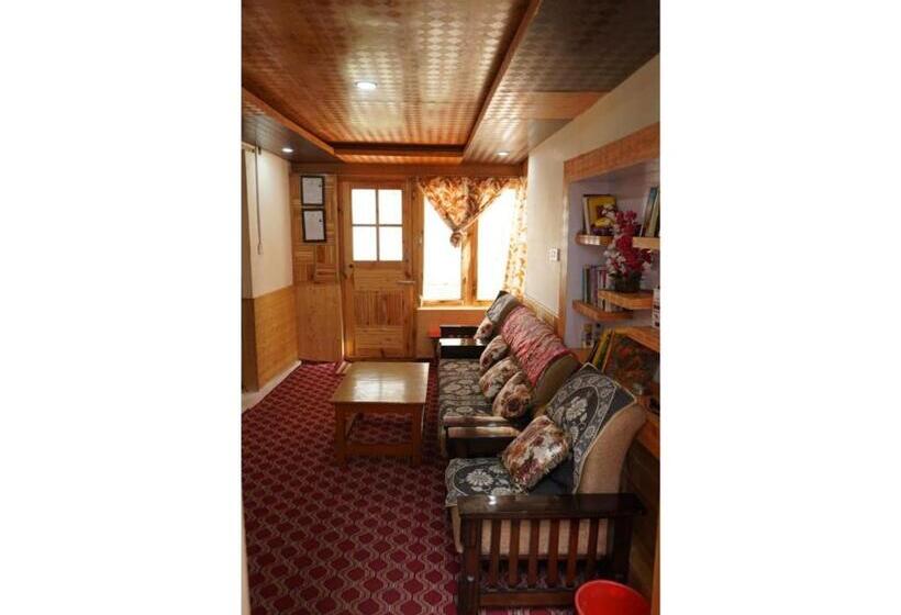 Hotel Greater Ladakh Residency