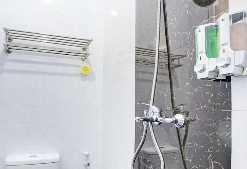 בית מלון כפרי O Griya Bawean Near Uin Radin Intan