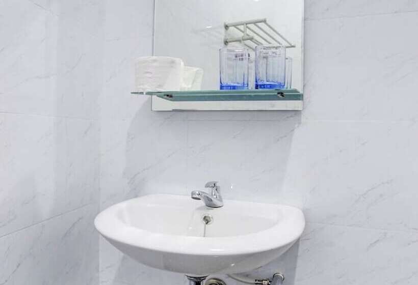 בית מלון כפרי O Griya Bawean Near Uin Radin Intan