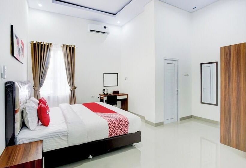 בית מלון כפרי O Griya Bawean Near Uin Radin Intan