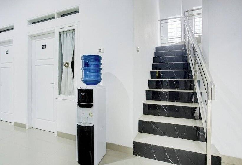 בית מלון כפרי O Griya Bawean Near Uin Radin Intan