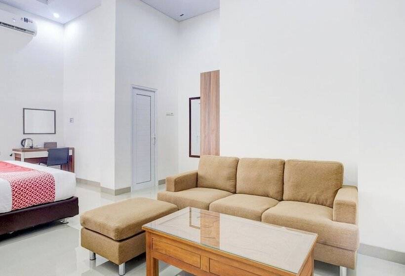 בית מלון כפרי O Griya Bawean Near Uin Radin Intan