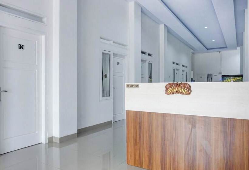 בית מלון כפרי O Griya Bawean Near Uin Radin Intan