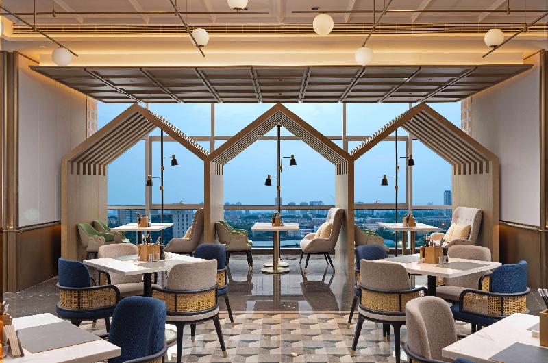 هتل Hilton Garden Inn Chengdu Chenghua