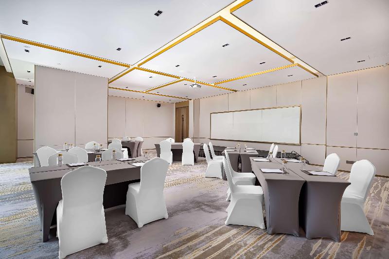 هتل Hilton Garden Inn Chengdu Chenghua