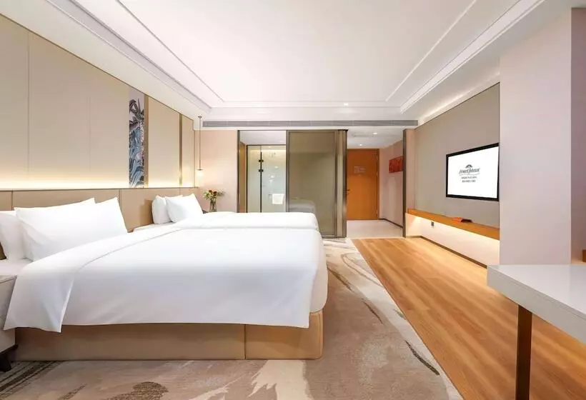 ホテル Howard Johnson By Wyndham Huaqiao Plaza Xinyu