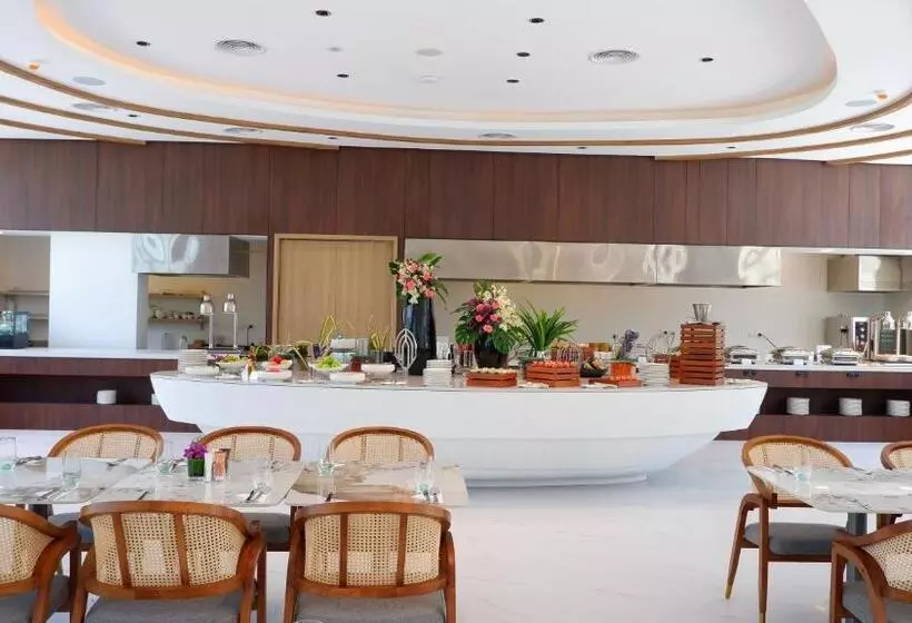 Hotelli Laya Resort Phuket Island