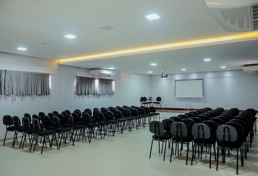 Hotel Oiti Beach Resort Tutoia