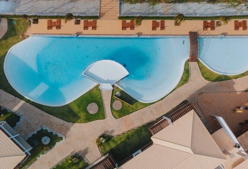 Hotel Oiti Beach Resort Tutoia