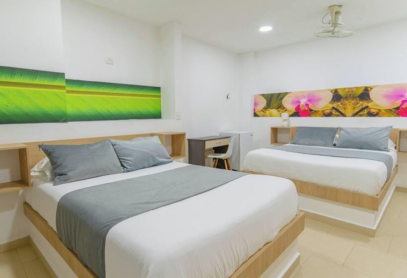 Hotel Plataneras Plaza