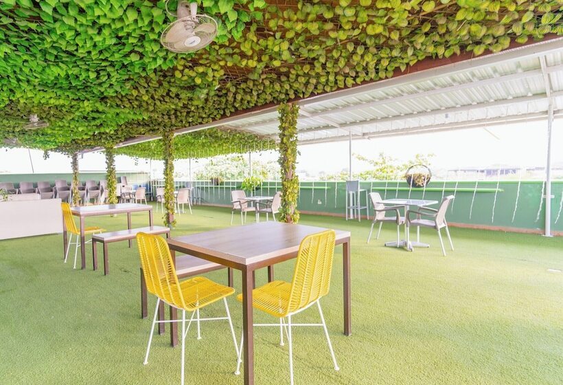 Hotel Plataneras Plaza