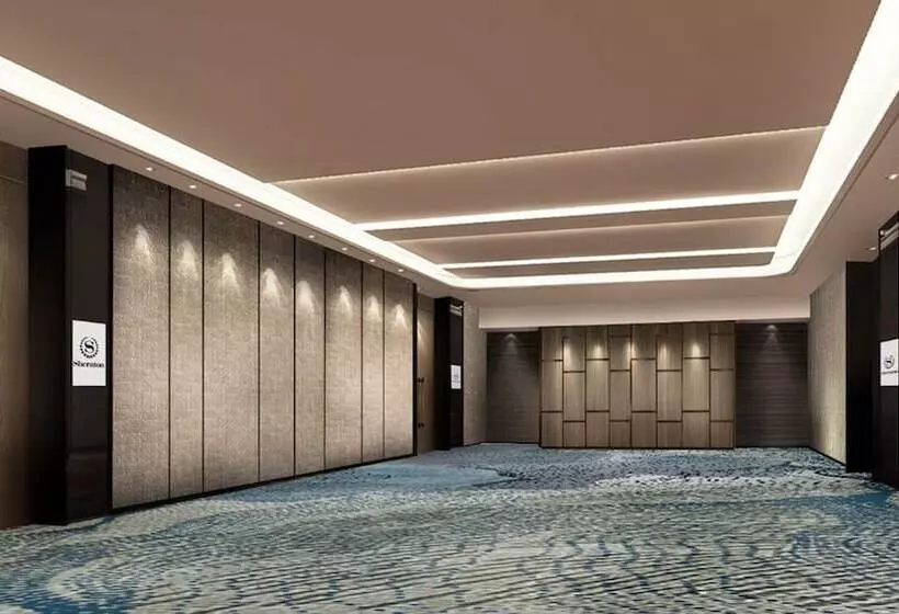 ホテル Sheraton Kuching
