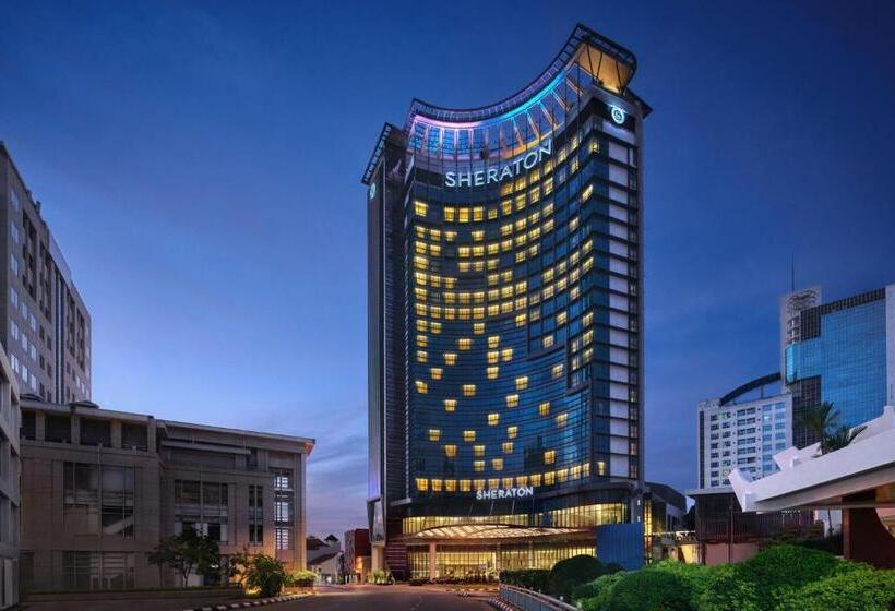 בית מלון כפרי Sheraton Kuching