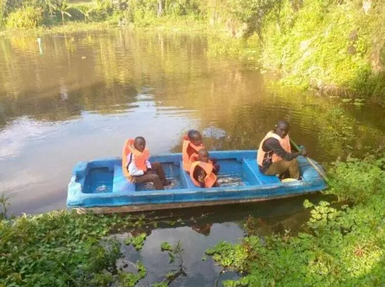 هتل Sofa Camp Naivasha