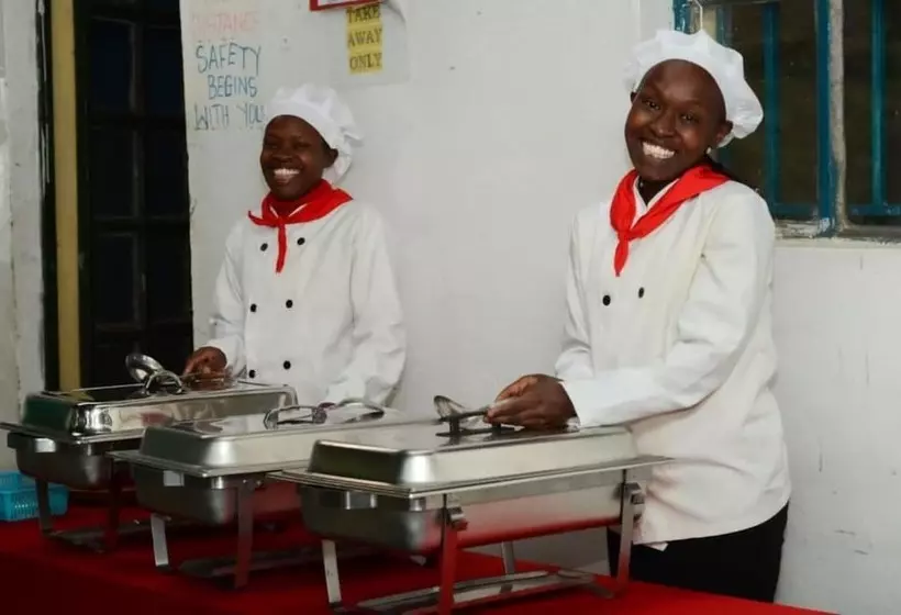 هتل Sofa Camp Naivasha