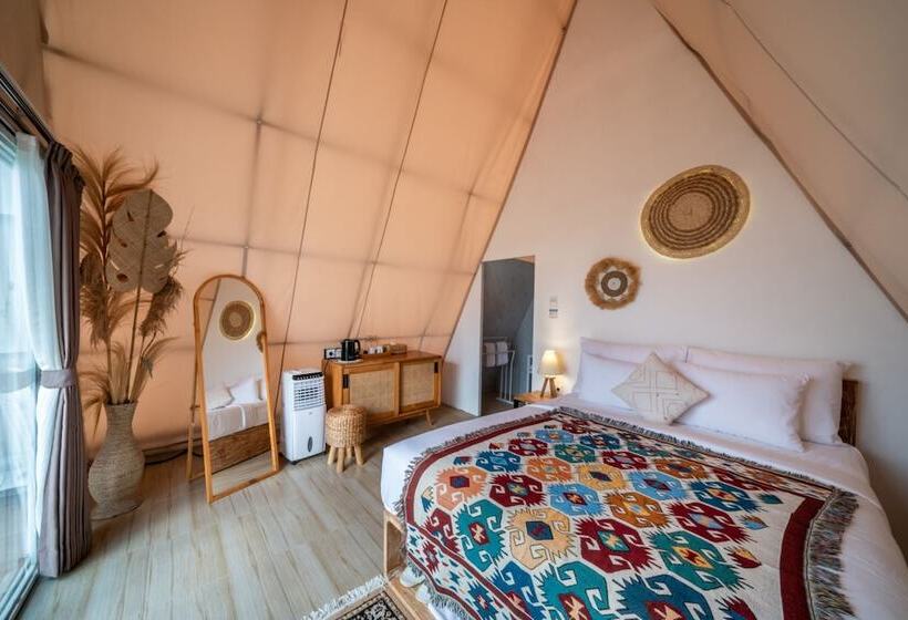 Отель The Dewi Bedugul