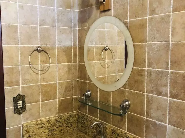 Majatalo Búzios Flats & Suítes Da Mari