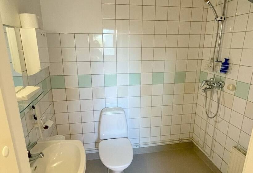 פנסיון Kuukkeli Ivalo Airport Inn