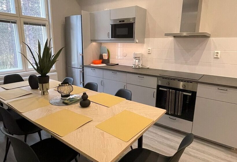 פנסיון Kuukkeli Ivalo Airport Inn