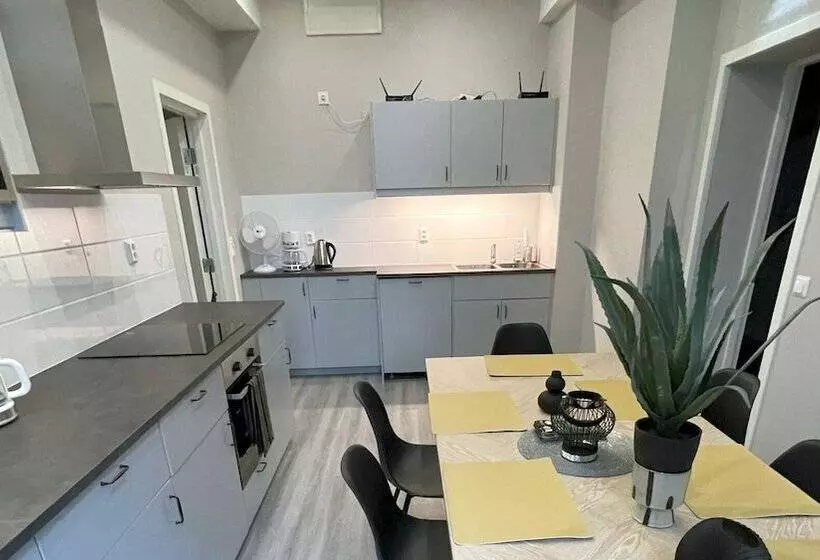 ペンション Kuukkeli Ivalo Airport Inn