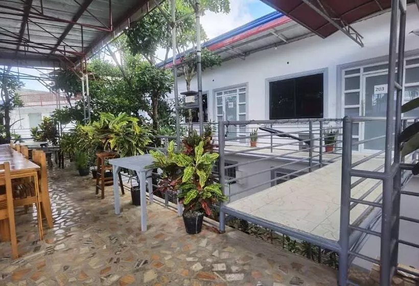 پانسیون Reddoorz At Lao Singuan Homestay