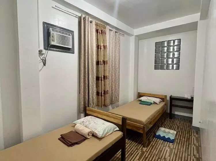 پانسیون Reddoorz At Lao Singuan Homestay