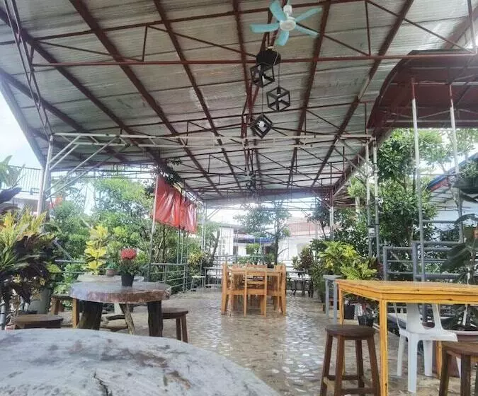 پانسیون Reddoorz At Lao Singuan Homestay