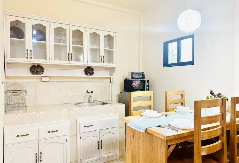 ペンション Paragua