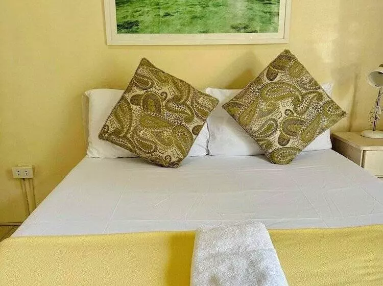 ペンション Paragua