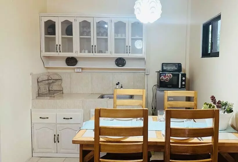 ペンション Paragua