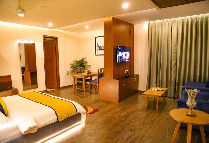 渡假胜地 Four Leaf Hotel Sapphire Blue