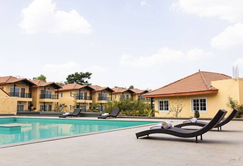 The Fern Wisteria Resort Dhari