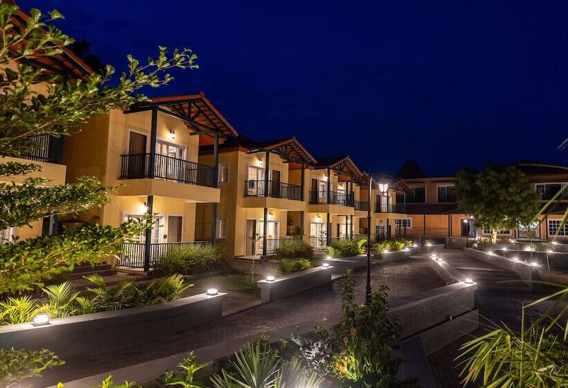 The Fern Wisteria Resort Dhari