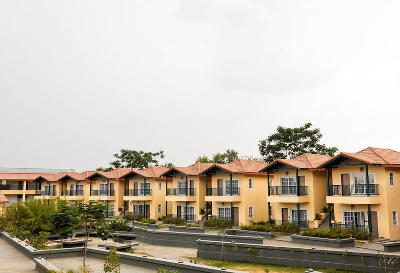 The Fern Wisteria Resort Dhari