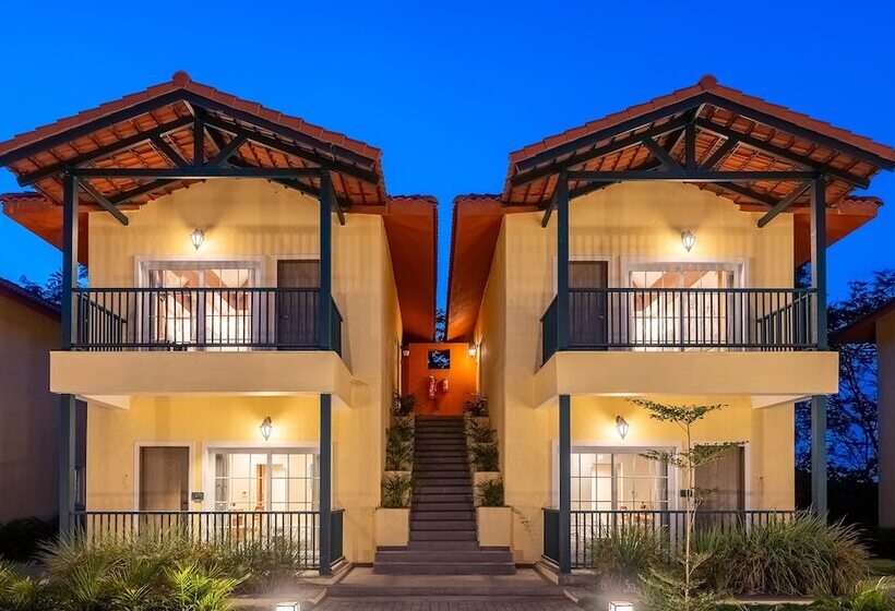 The Fern Wisteria Resort Dhari