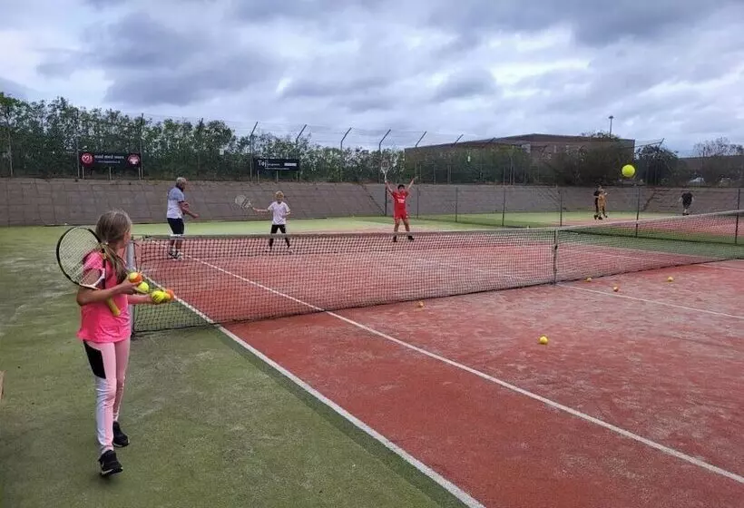 Retkeilymaja Jetsmark Idrætscenter