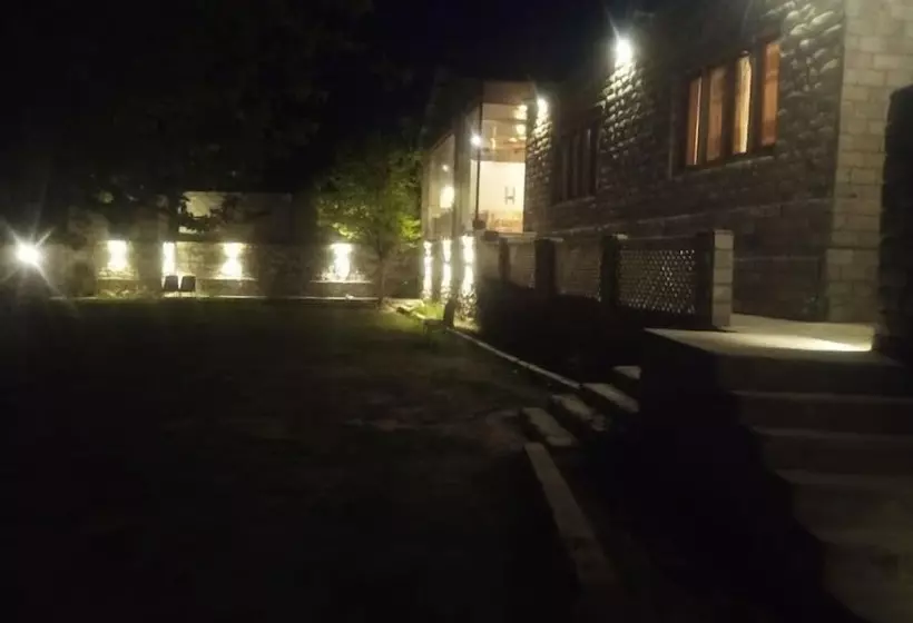 Dumani Inn Hotel And Restaurant