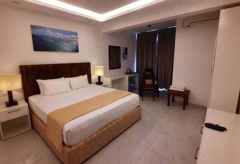 فندق Lavinia Bay Beach