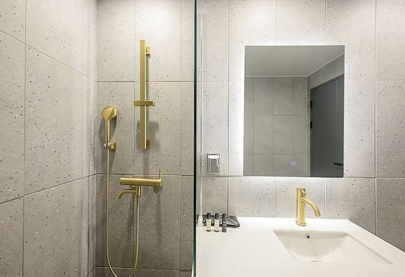 Mokpo H Avenue Hotel Peace Plaza