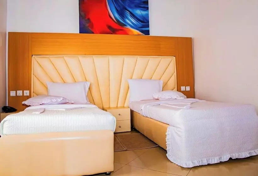 Netluna Villa Hotel & Tours