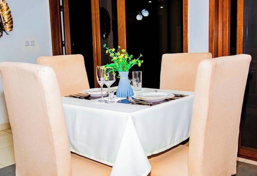 Netluna Villa Hotel & Tours